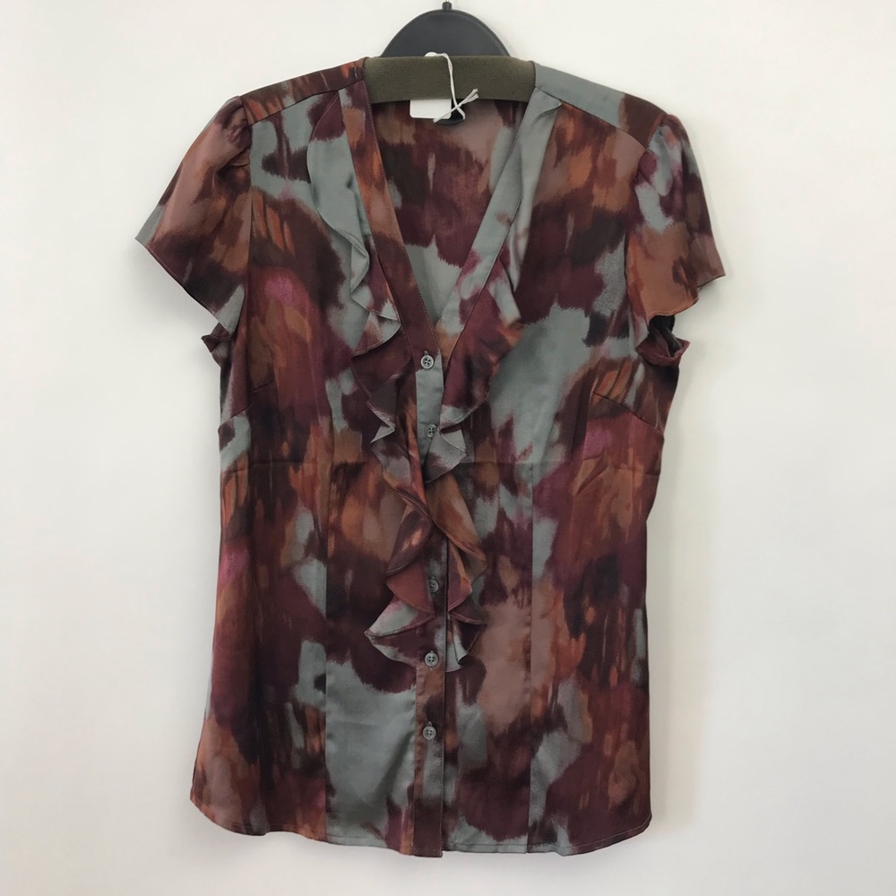 Ann Taylor - Size 6 - Print Flutter Top